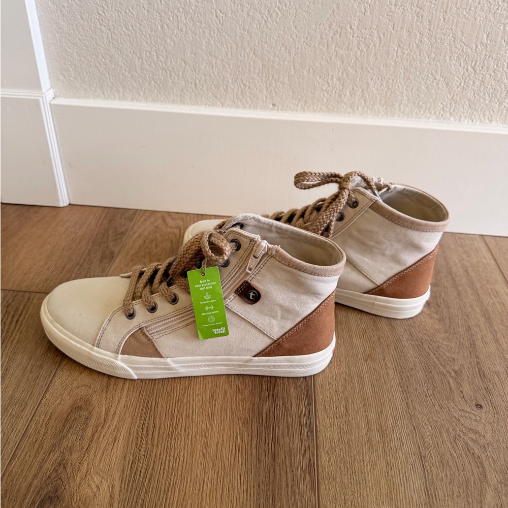 Taos High-Top Canvas Sneakers in Beige and Tan NWT, size 9. - Picture 2 of 9
